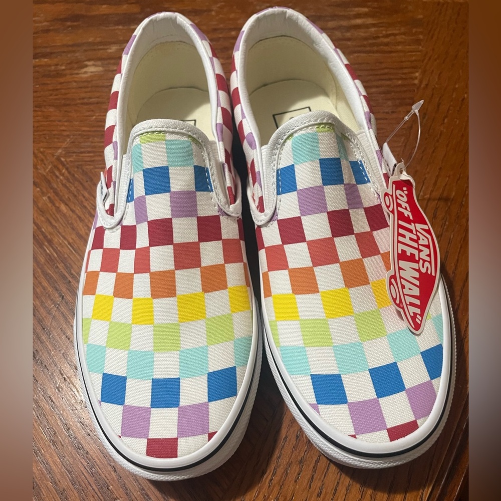 Vans Rainbow checkerboard slip on shoe. Men size 5. Women size 6.5